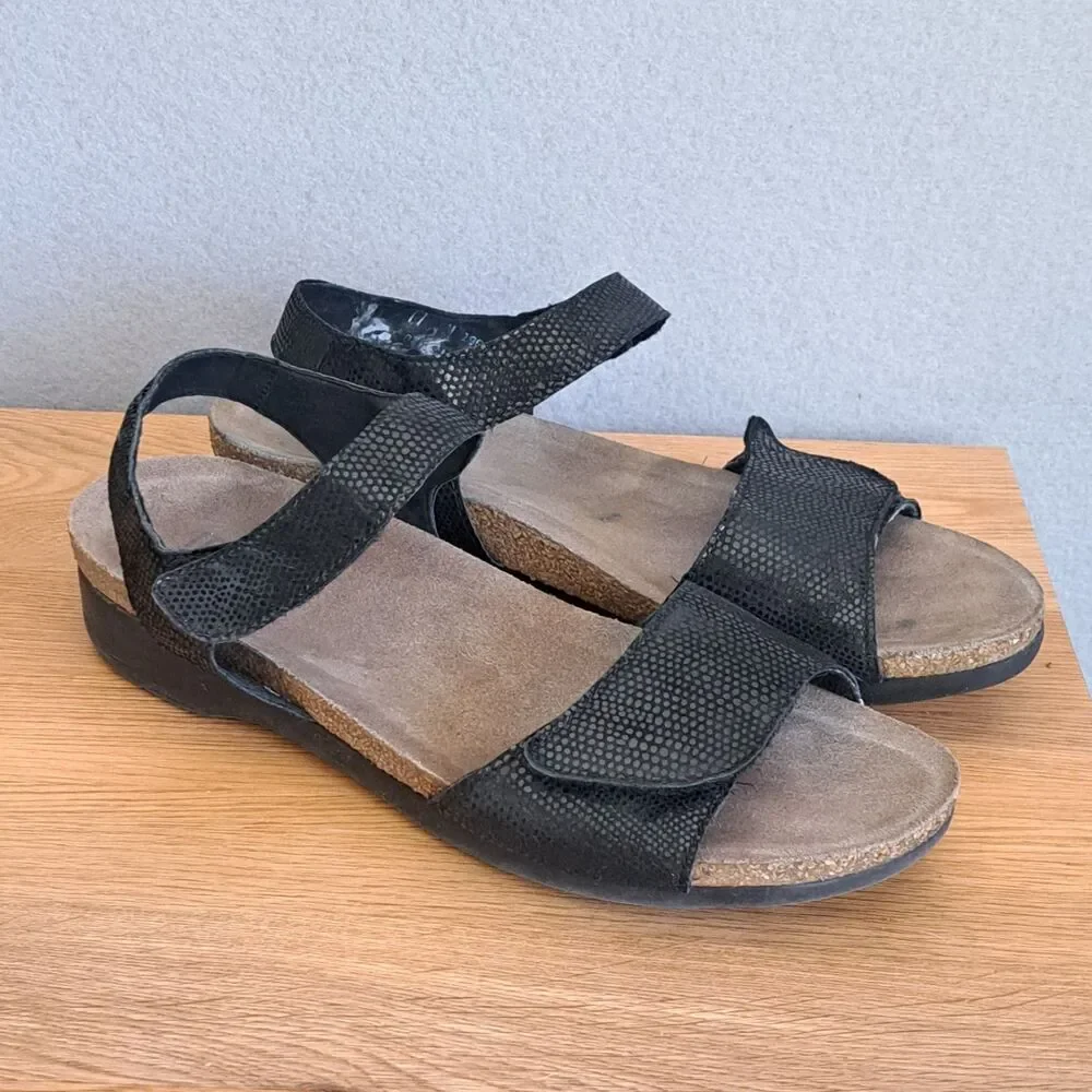 Munro Catelyn Sandals Women’s 11 Black Suede Wedge Ankle Strap Comfort Shoes
